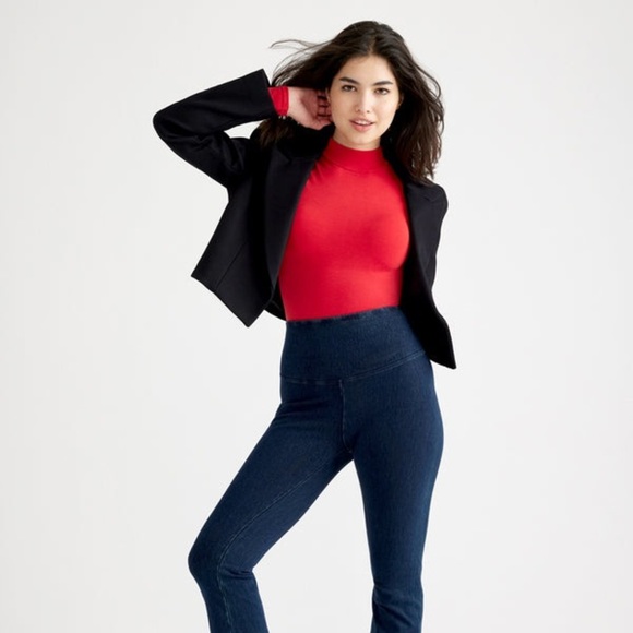 Yummie Madelyn Mock Neck Long Sleeve Shaping Bodysuit Seamless Red Sexy Romantic - Picture 2 of 8